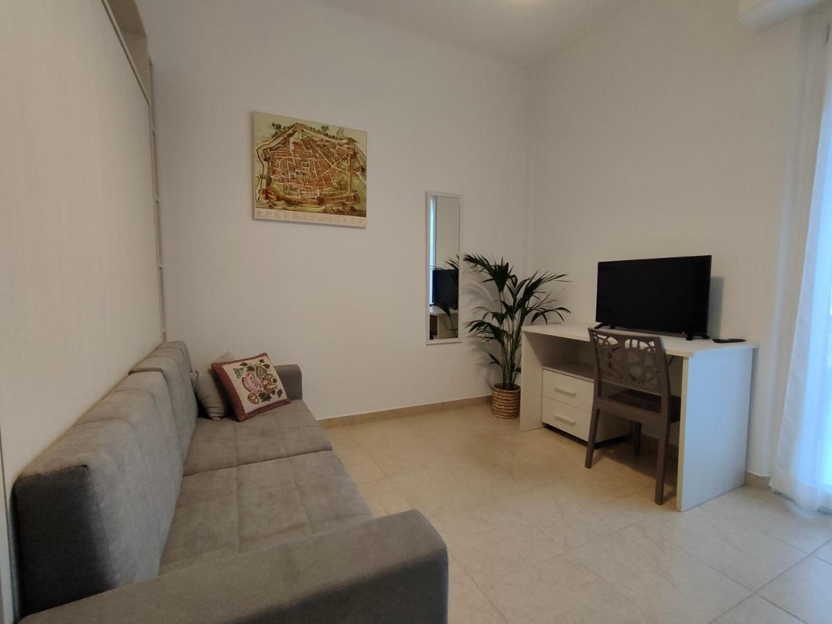 شقة La Casa Di Ewa - Pesaro Centro-Mare المظهر الخارجي الصورة